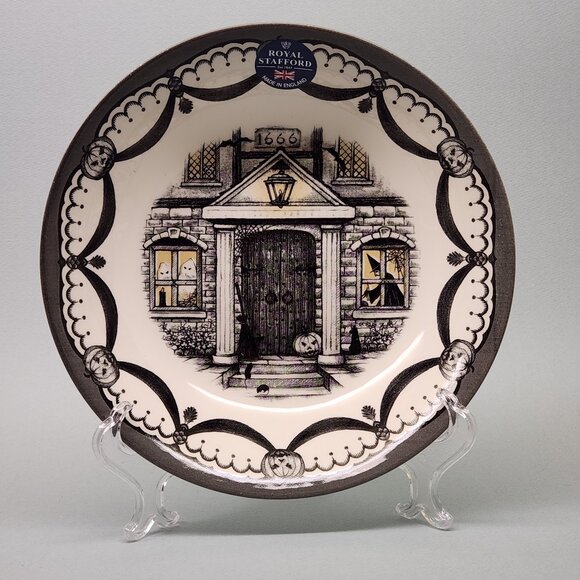 Set of 2  Large Pasta or Serving Bowls - Royal Stafford Haunted House China - Picture 3 of 6